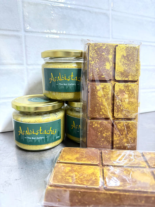 Stuffed chocolate with arabistachio